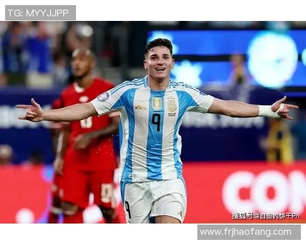 个子矮小却闪耀足球场的明星们排行榜揭晓